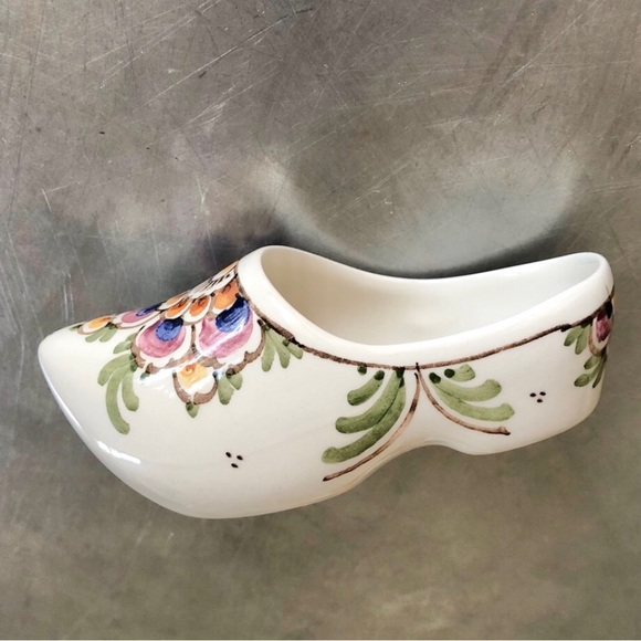 ⭐️Delft⭐️Handpainted Ceramic 4.5" Dutch Clog Home Decor Trinket Box Collectible - Picture 4 of 6